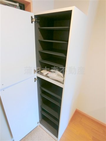 ヴォーガコルテ多摩川の設備|玄関収納