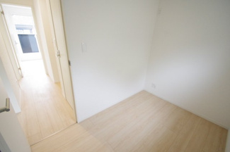 【収納】 | 【仲介手数料無料！！】立川市栄町1丁目　新築戸建て（全2棟）2号棟　5080万円 | 納戸3帖