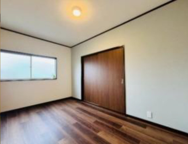 東淀川区小松５チョウメ　中古戸建の洋室|個人の部屋や寝室として使える洋室です