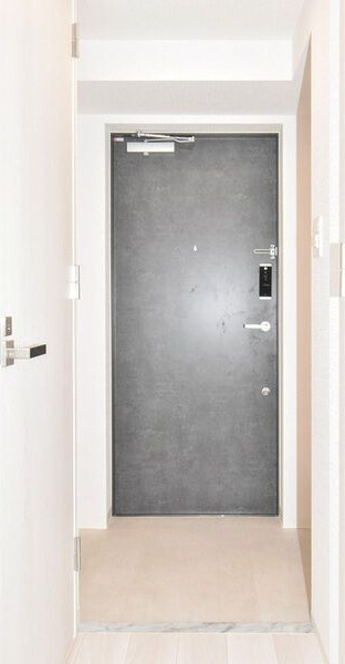 エスリード大須プレシアの玄関