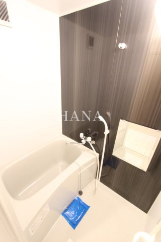 ユナイト 渡田ジェイムス・フランクの浴室|同物件の参考写真です。