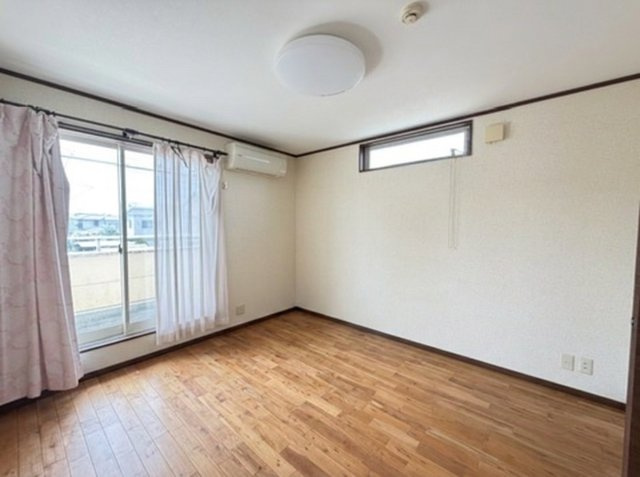【洋室】 | 滑川町羽尾　中古戸建 | ※掲載写真は一部AI画像加工により、家具・家財等を削除しております。現況と異なる場合は現況を優先とします。