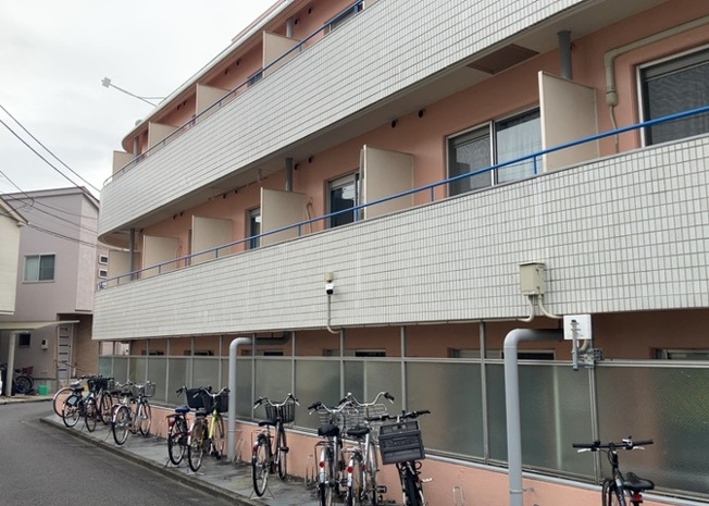 【構造・工法・仕様】 | ＴＯＰ・西八王子 | ＳＲＣ造は強度や耐震性の面でもRC造と比べて優れています。そのため、10階建以上の高層または超高層マンションなどの建築にも多く採用されています。柱や梁などのサイズが小さくても高い耐震性を確保できます。