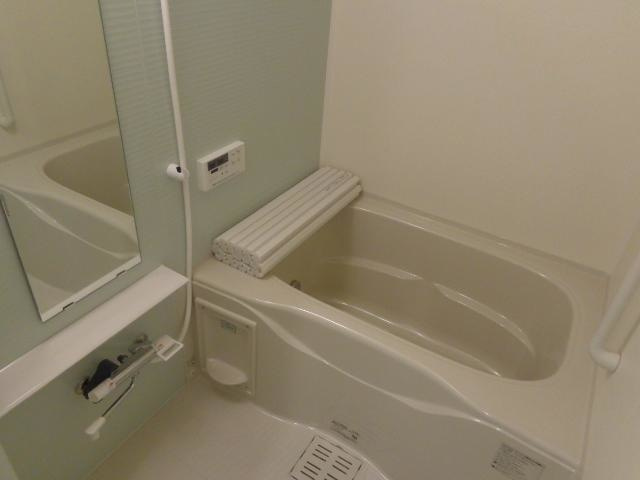 アルテサーノの浴室
