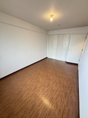 【寝室】 | エトワール小松