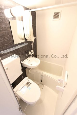 ユナイト衣笠ロバート・ホロビッツの浴室|同シリーズ物件の参考写真です。