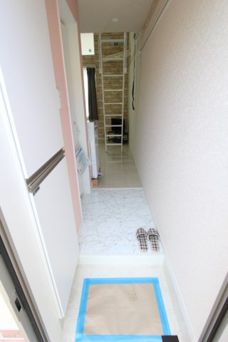 ユナイト本牧トレドの杜の玄関