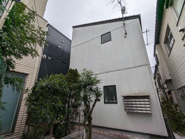 サンフラワーガーデン螢坂の外観