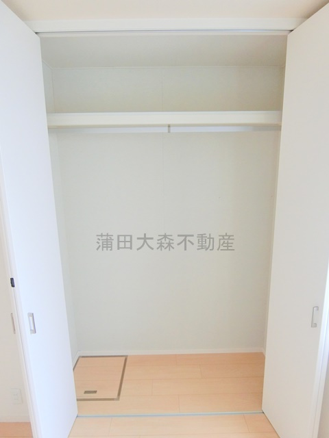 メゾンTSUCHIYAの収納|洋室収納　クローゼット