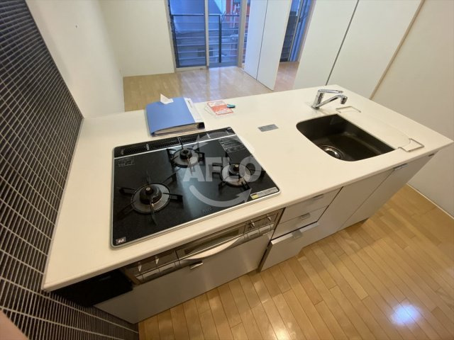 アーバネックス淀屋橋のキッチン|アーバネックス淀屋橋　3口ガスシステムキッチン