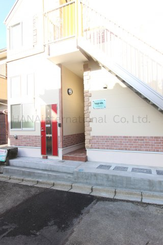 ユナイト六浦セグラーテのエントランス