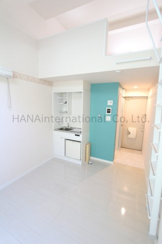 ユナイト日吉クイーン・マカダミアの居間・リビング