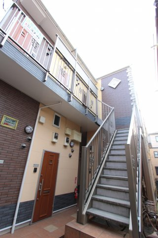 ユナイト殿町フェルナンデスの外観