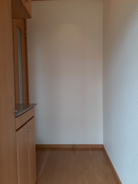 プリムヴェールBの玄関