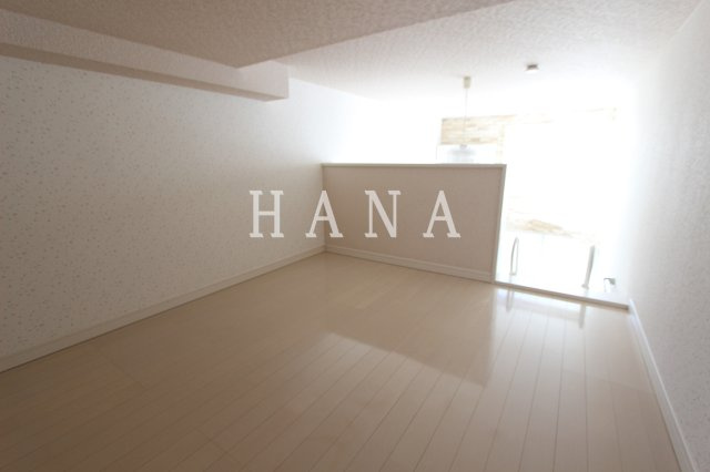 デイジーの寝室|同物件の参考写真です。