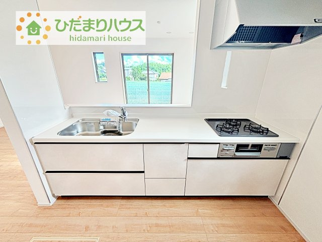【キッチン】 | 土浦市真鍋5丁目2086番　新築戸建　A号棟 | 料理をしながらでも、ご家族との会話を楽しめる対面式キッチン♪