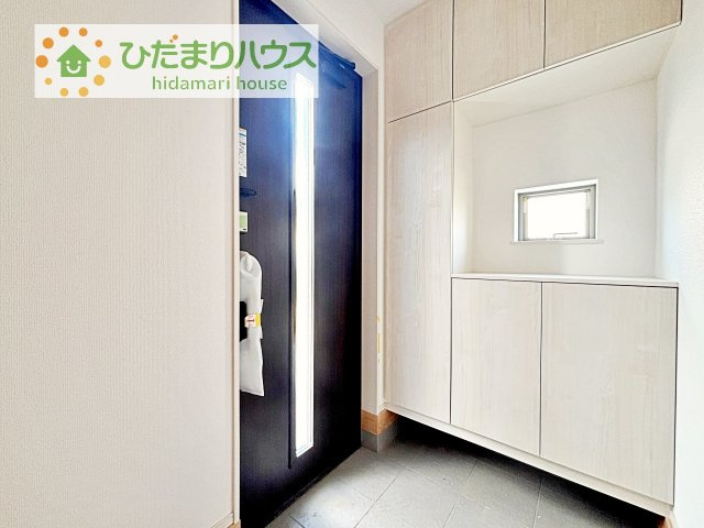 【玄関】 | 土浦市真鍋5丁目2086番　新築戸建　A号棟 | 家族の靴をたっぷり収納！大型シューズクローゼット付き(^^♪