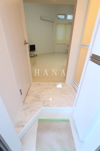 ユナイト黄金町アクトンストリートの玄関|同シリーズ物件の参考写真です。
