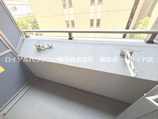 【バルコニー】
