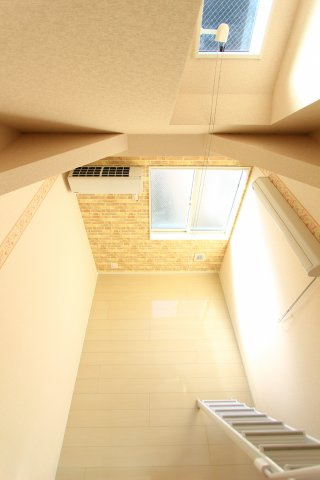 ユナイト根岸パステルナークの寝室