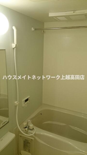 カルムＢの浴室|追焚機能付