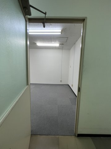 大阪市中央区東高麗橋の事務所の内装