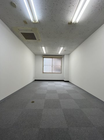 大阪市中央区東高麗橋の事務所の内装