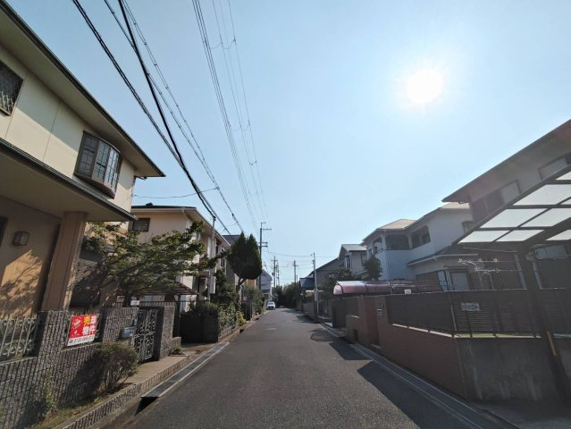 貝塚市二色4丁目の前面道路含む現地写真