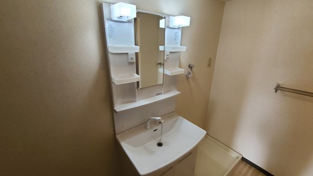 【独立洗面台】 | パレ清水が丘 | 同建物別部屋参考写真☆神戸市垂水区　パレ清水ヶ丘　賃貸☆