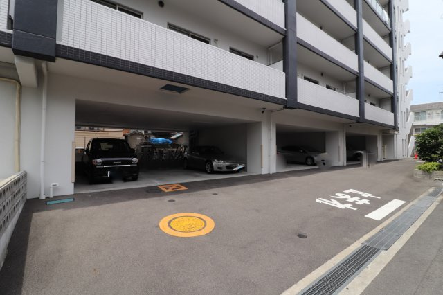 プロスパー正雀本町の駐車場