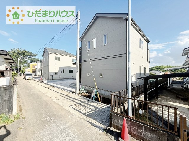 【外観】 | 土浦市真鍋5丁目2086番　新築戸建　B号棟 | 駐車2台以上可能で、急な来客時にも安心ですね☆彡