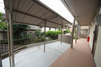 屋根付駐輪場です！