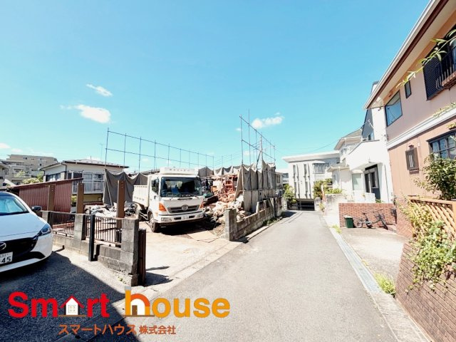 町田市つくし野４期の前面道路含む現地写真