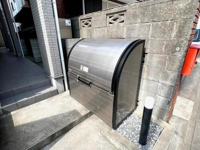 敷地内ゴミ置き場