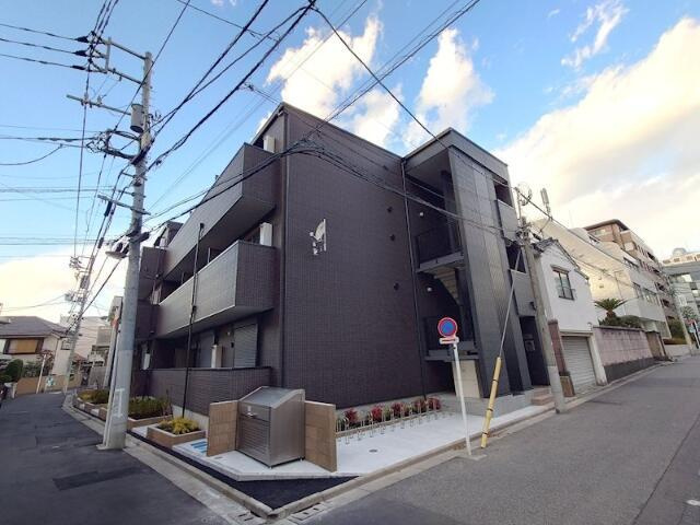 エクスモーション西日暮里の外観