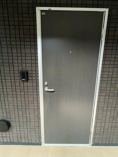エクスモーション西日暮里のエントランス