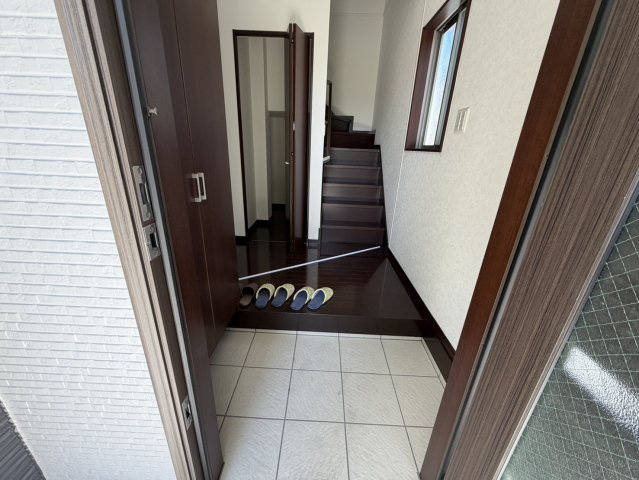 comodo八勝通の玄関