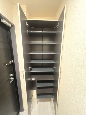 ハイダウェイ 両替町の収納