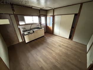 西昆陽3丁目戸建の居間