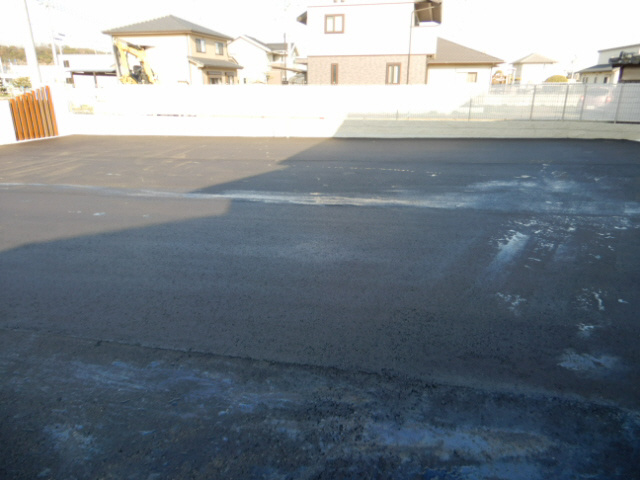 姫路市飾磨区山崎のハイツの駐車場
