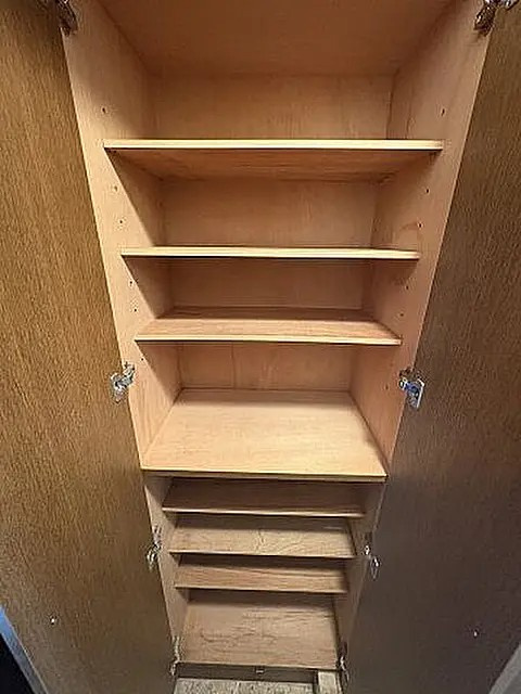 神戸市東灘区森南町１丁目の賃貸マンションの収納
