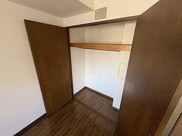 神戸市東灘区森南町１丁目の賃貸マンションの収納