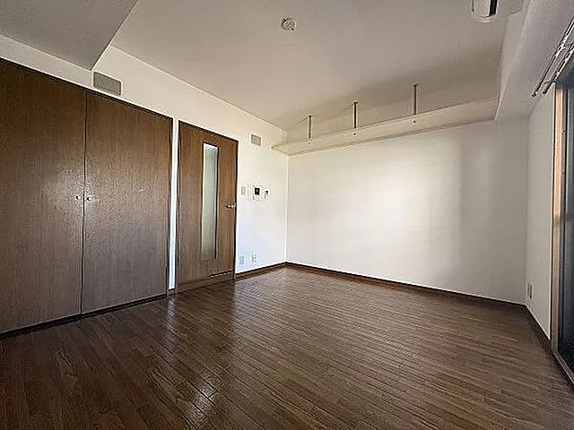 神戸市東灘区森南町１丁目の賃貸マンションの居間・リビング