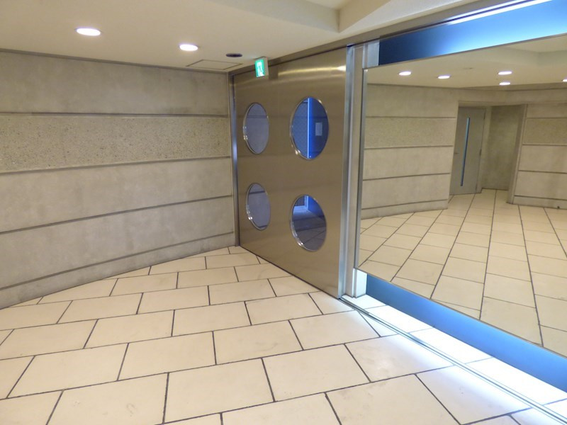 神戸市中央区元町通６丁目の賃貸マンションのロビー