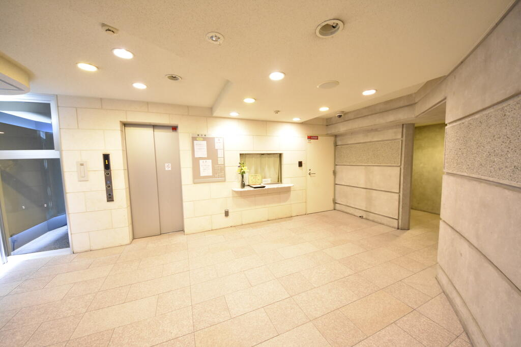 神戸市中央区元町通６丁目の賃貸マンションのロビー