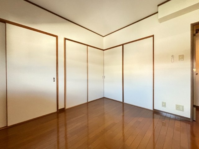 芦屋市伊勢町の賃貸マンションの居間・リビング