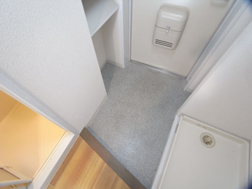 神戸市中央区楠町２丁目の賃貸マンションの玄関