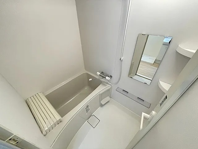 神戸市東灘区向洋町中１丁目の賃貸マンションの浴室
