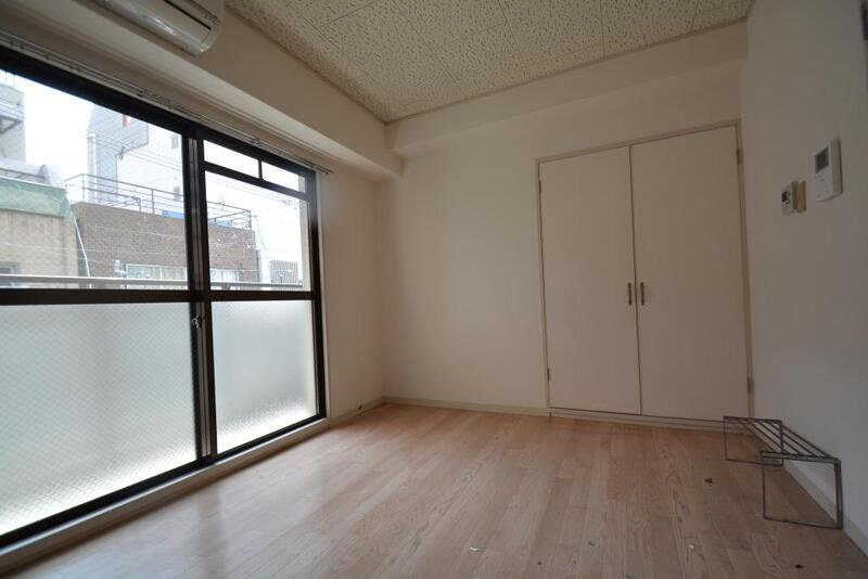 神戸市中央区相生町４丁目の賃貸マンションの居間・リビング
