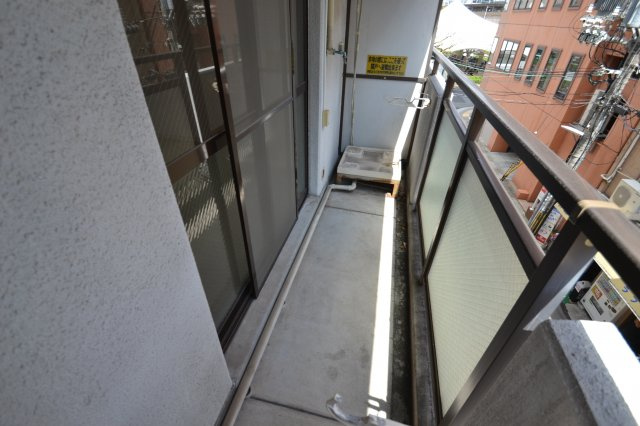 神戸市中央区相生町４丁目の賃貸マンションのバルコニー